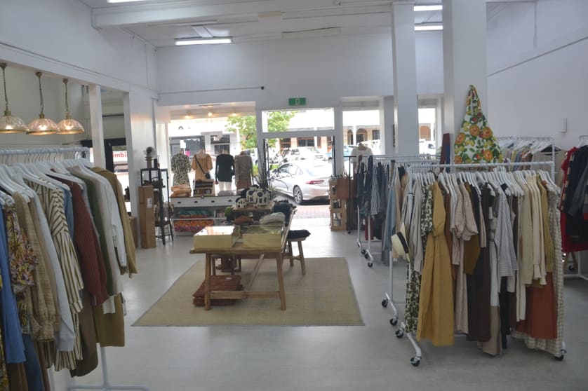 Click to view all images 74 Otho Street Inverell NSW 2360 - Image 3