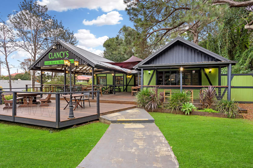 Click to view all images 2 Main Street Tamborine Mountain QLD 4272 - Image 2