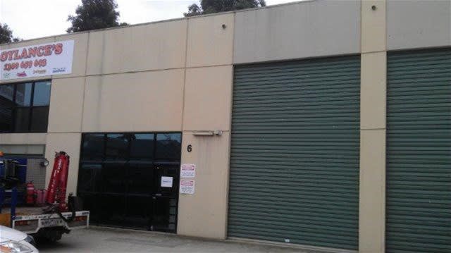 6/323 Ingles Street Port Melbourne VIC 3207 - Image 3