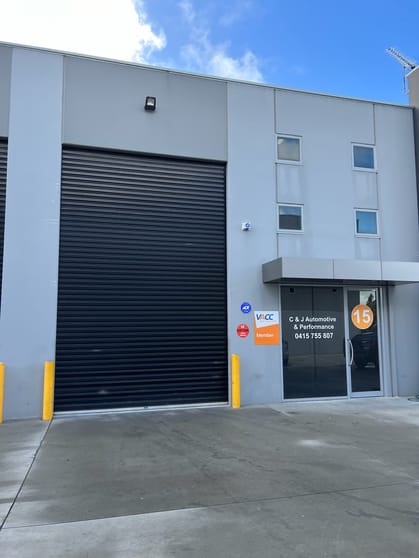Click to view all images 15 Rays Way Pakenham VIC 3810 - Image 1