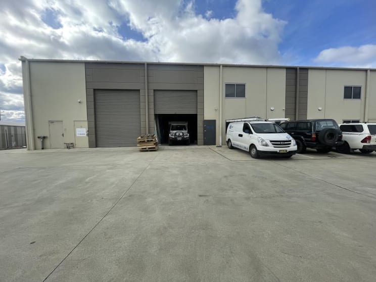 Click to view all images Unit 8/11 Lorn Road Queanbeyan NSW 2620 - Image 1