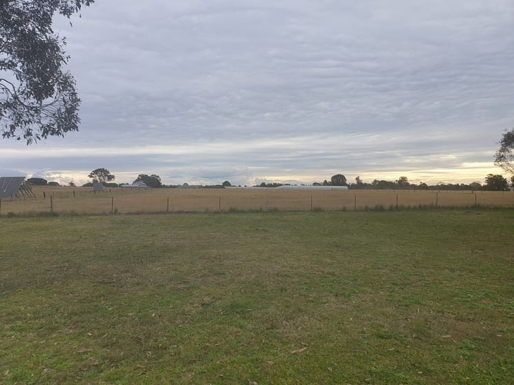 Click to view all images Bradfield NSW 2556 - Image 2