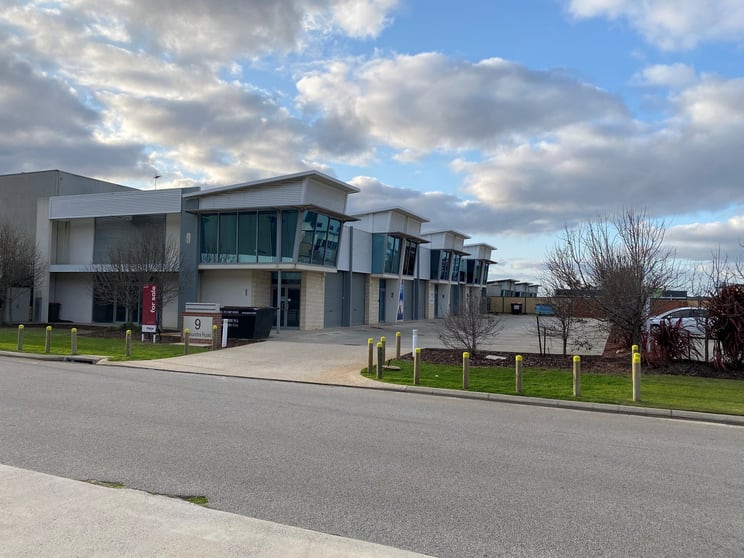 Click to view all images 7/9 CALOUNDRA ROAD Clarkson WA 6030 - Image 1