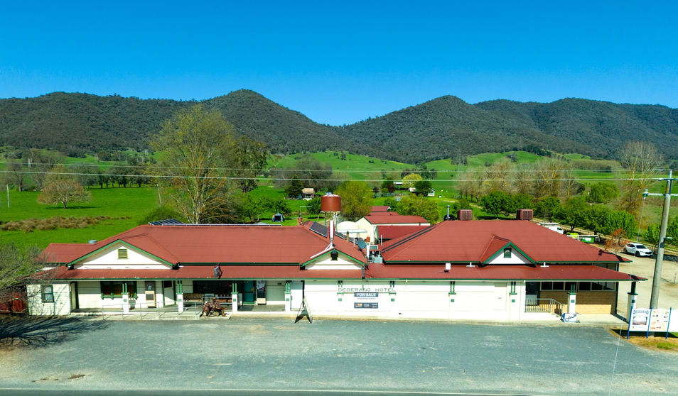 Click to view all images 4326 Kiewa Valley Highway Dederang VIC 3691 - Image 1