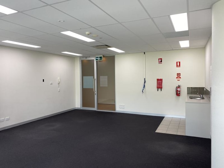 Level 2 Suite/55/574 Plummer Street Port Melbourne VIC 3207 - Image 1