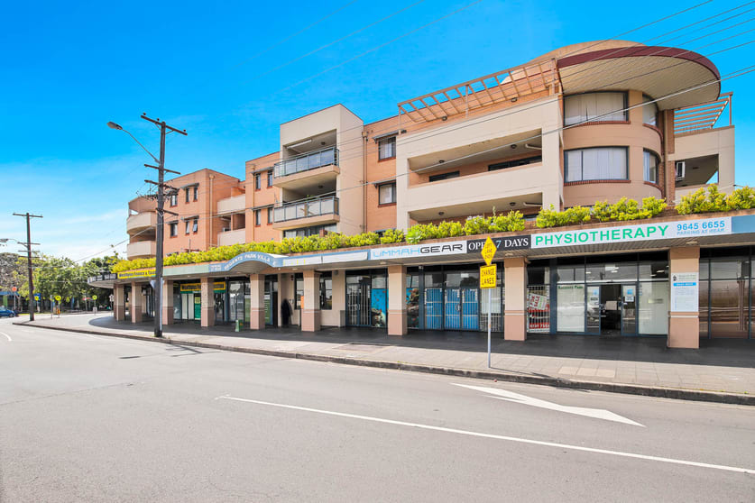 Click to view all images 2 Amy St Regents Park NSW 2143 - Image 1