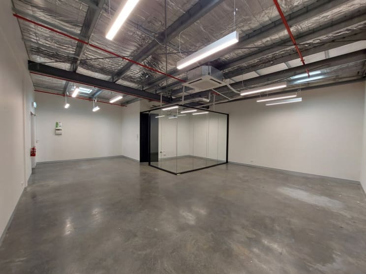 Click to view all images 322/87 Gladstone Street South Melbourne VIC 3205 - Image 2