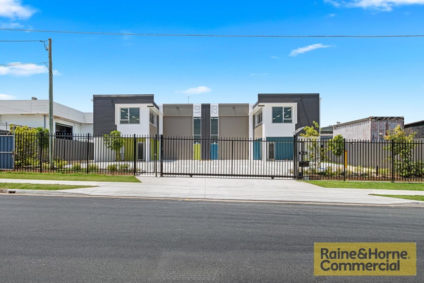 Click to view all images 2/60-62 Grice Street Clontarf QLD 4019 - Image 1
