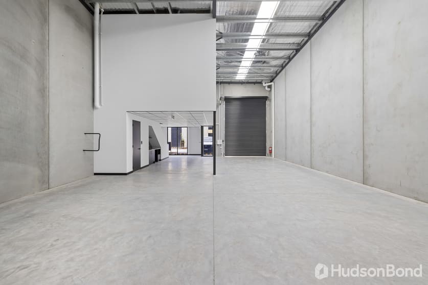 Click to view all images 24/2 Cobham Street Reservoir VIC 3073 - Image 2