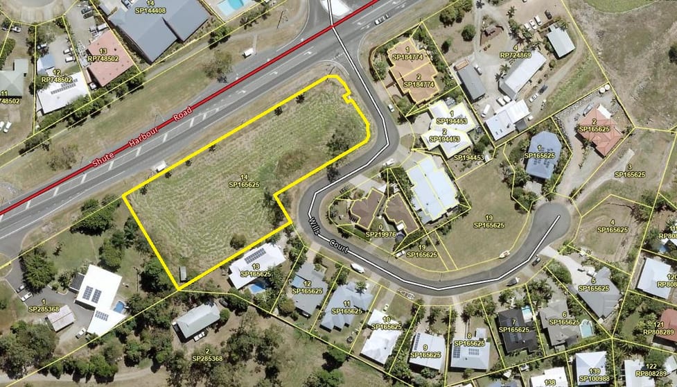 Click to view all images 2-6 Wills Court Cannonvale QLD 4802 - Image 3