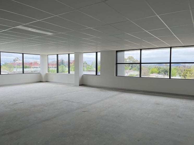 Click to view all images Suite 10, 2-10 Docker Street Wagga Wagga NSW 2650 - Image 3