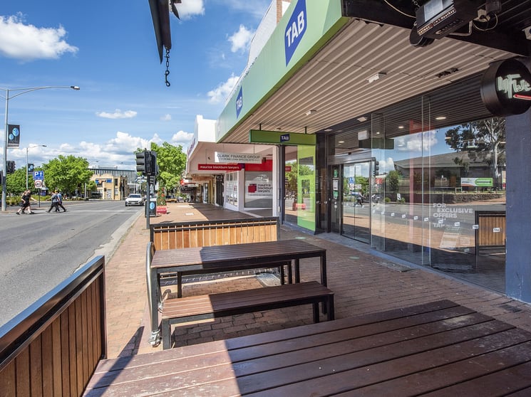 Click to view all images 89 Grimshaw Street Greensborough VIC 3088 - Image 2