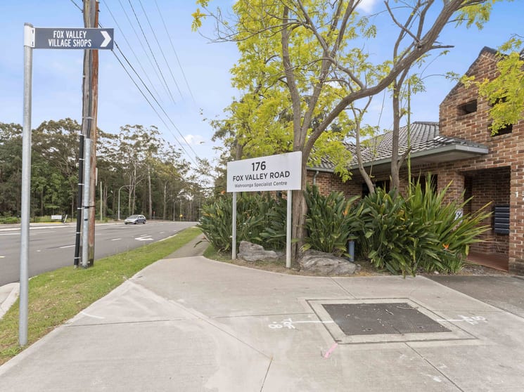 Click to view all images 12/176 Fox Valley Road Wahroonga NSW 2076 - Image 3