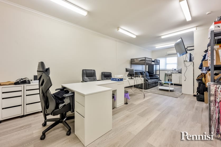 Click to view all images 3/485 Keilor Road Niddrie VIC 3042 - Image 3