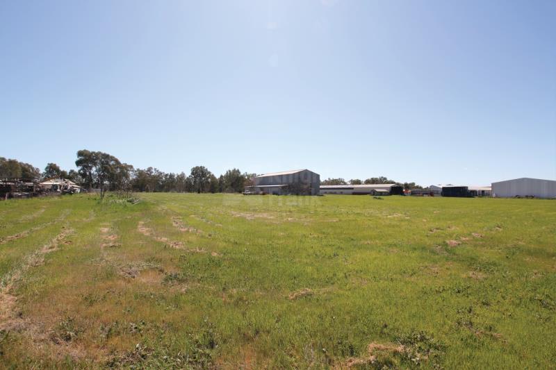 Click to view all images Lot 43/226-236 Hammond Avenue Wagga Wagga NSW 2650 - Image 3