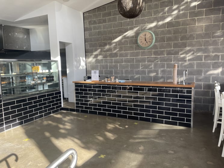 Click to view all images 50 Radford Road Reservoir VIC 3073 - Image 3