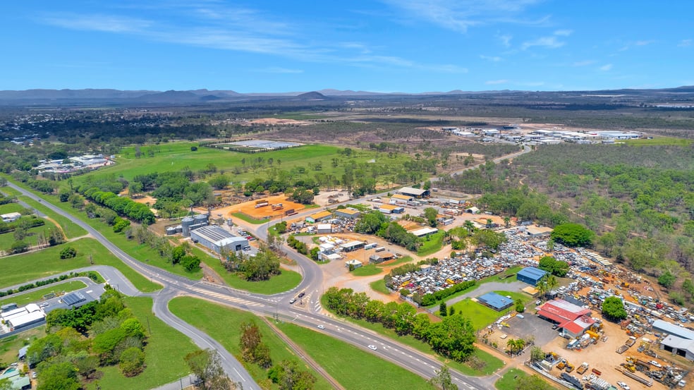 Click to view all images 257, 33 Keegan Street Mareeba QLD 4880 - Image 2