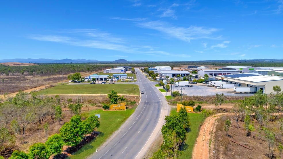 Click to view all images 261, 25 Keegan Street Mareeba QLD 4880 - Image 2