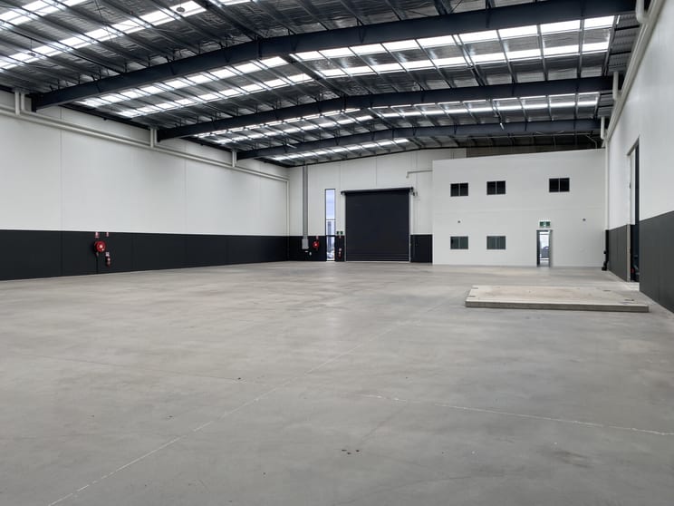 Click to view all images 10 Trafalgar Road Epping VIC 3076 - Image 2