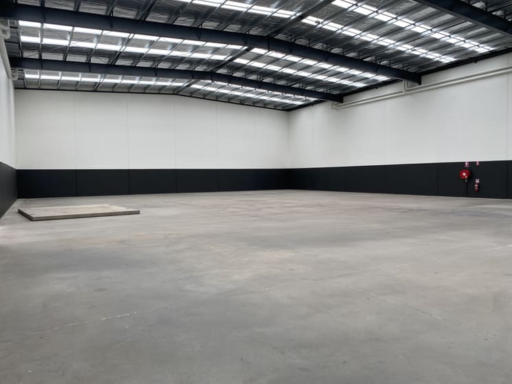 Click to view all images 10 Trafalgar Road Epping VIC 3076 - Image 3