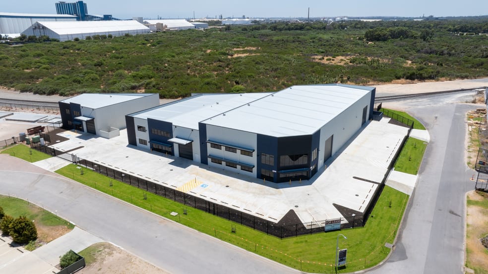 Click to view all images 21 Pedlar Circuit Rockingham WA 6168 - Image 2