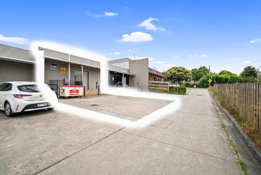 Click to view all images 1/80 Smith Street Warragul VIC 3820 - Image 3