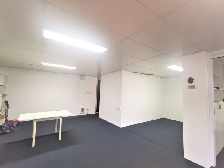 Click to view all images 4/24 Burton St Cannington WA 6107 - Image 3