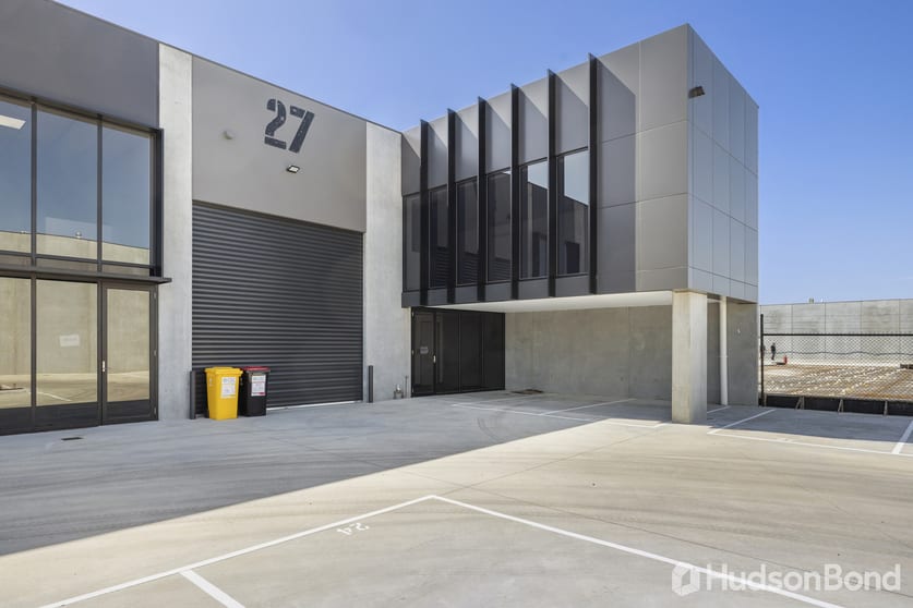 Click to view all images 27/74 Willandra Drive Epping VIC 3076 - Image 1