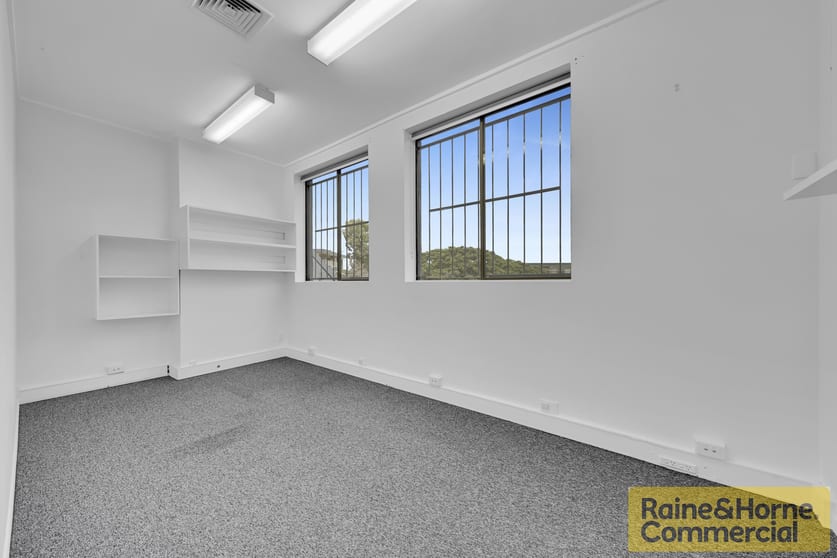 Click to view all images 15/696 Sandgate Road Clayfield QLD 4011 - Image 2