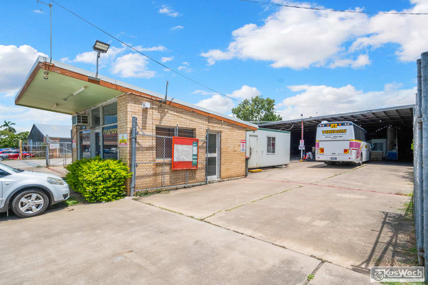 Click to view all images 276-282 George Street Rockhampton City QLD 4700 - Image 3