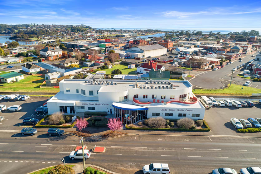 Click to view all images Ground East/11 Alexandra Road Ulverstone TAS 7315 - Image 2