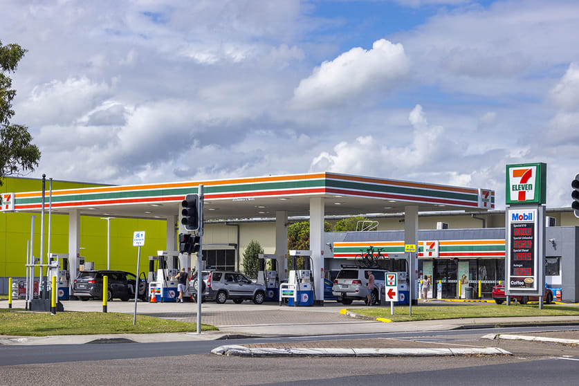 Click to view all images 92 Mulgoa Road Jamisontown NSW 2750 - Image 3