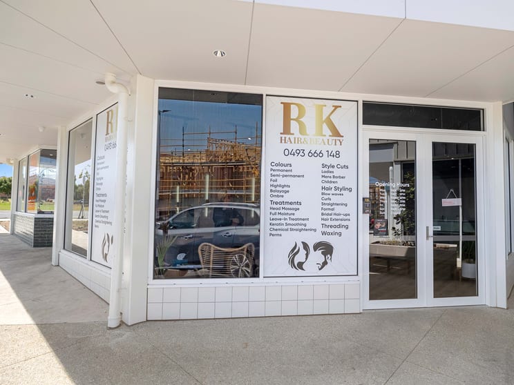Click to view all images 2/121 Grices Road Clyde North VIC 3978 - Image 3