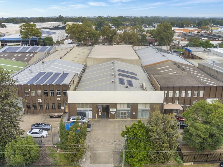 Click to view all images 4a Ladbroke Street Milperra NSW 2214 - Image 1