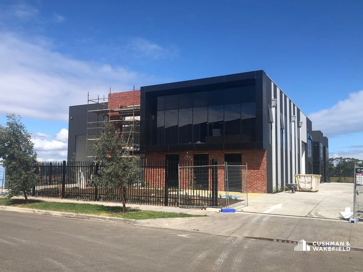 Click to view all images Unit 1/20 Beyer Road Braeside VIC 3195 - Image 2