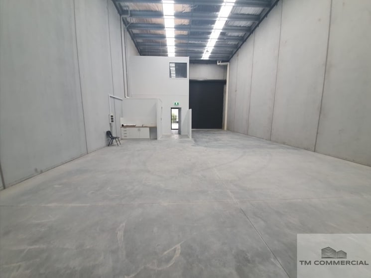 1/27 Industrial Circuit Cranbourne West VIC 3977 - Image 1