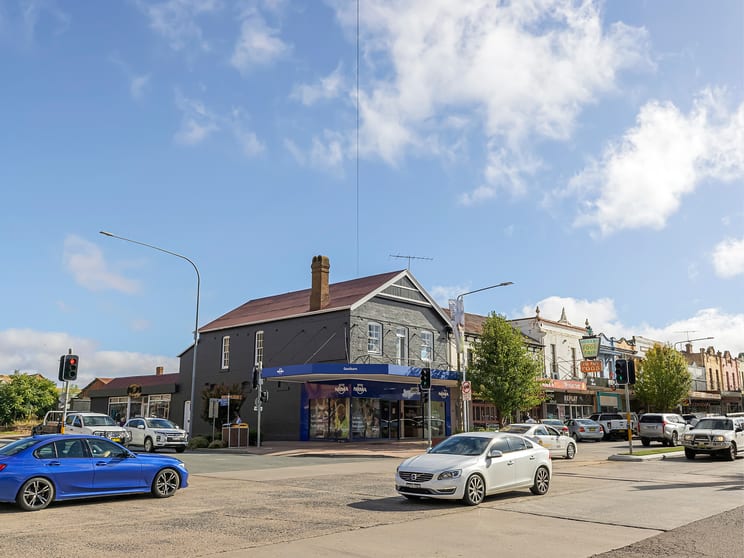 Click to view all images 330-332 Auburn Street Goulburn NSW 2580 - Image 3