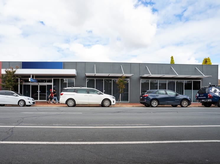 Click to view all images 19 Stanley Street Wodonga VIC 3690 - Image 3