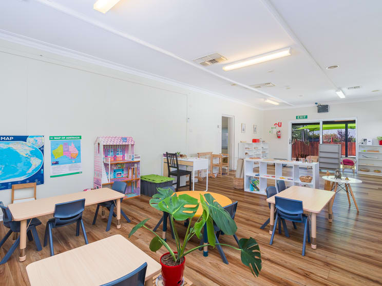 Click to view all images 56 Victoria Street St James WA 6102 - Image 3