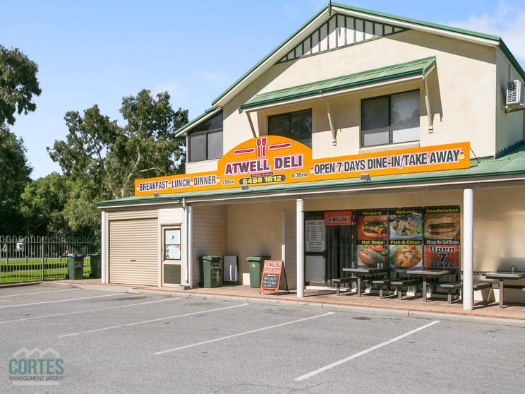 Click to view all images 2 Lydon Boulevard Atwell WA 6164 - Image 2