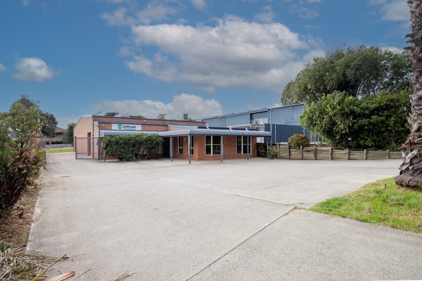 Click to view all images 19 Kylie Crescent Batemans Bay NSW 2536 - Image 3