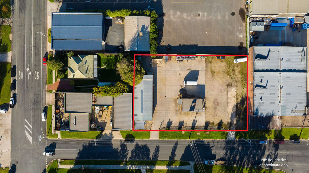 Click to view all images 2-4 Wodonga Street Wodonga VIC 3690 - Image 1