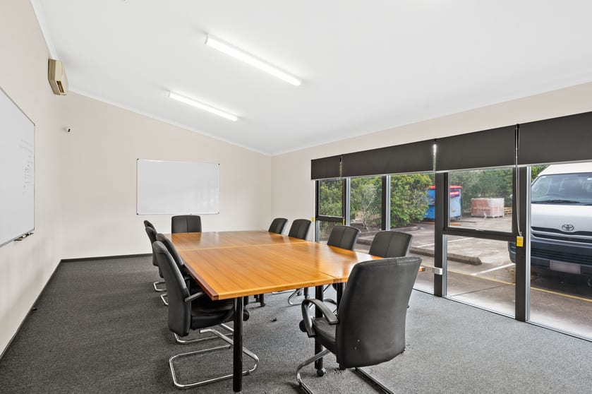 Click to view all images 83-85 Magnesium Drive Crestmead QLD 4132 - Image 3