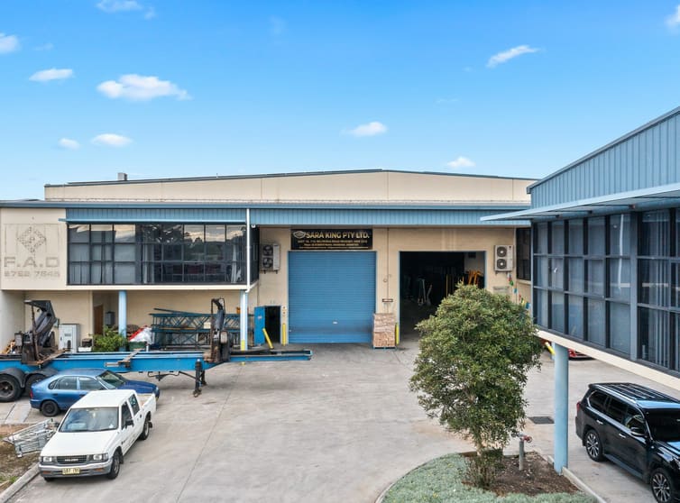 Click to view all images 16/71A Milperra Road Revesby NSW 2212 - Image 3