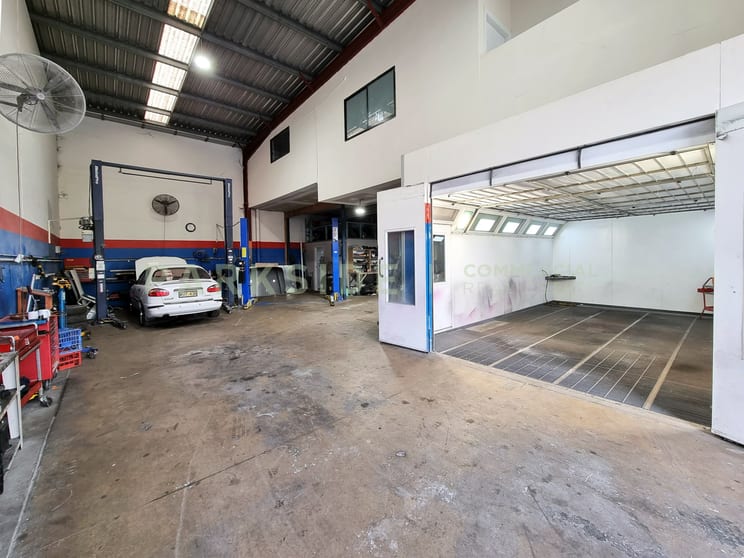 Click to view all images 2/332 Hoxton Park Road Prestons NSW 2170 - Image 3