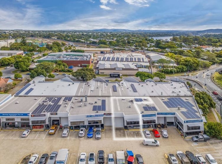 Click to view all images 5/142 Tennyson Memorial Avenue Tennyson QLD 4105 - Image 1