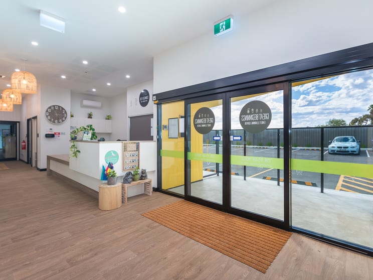 Click to view all images 121 Moorpark Avenue Yanchep WA 6035 - Image 2