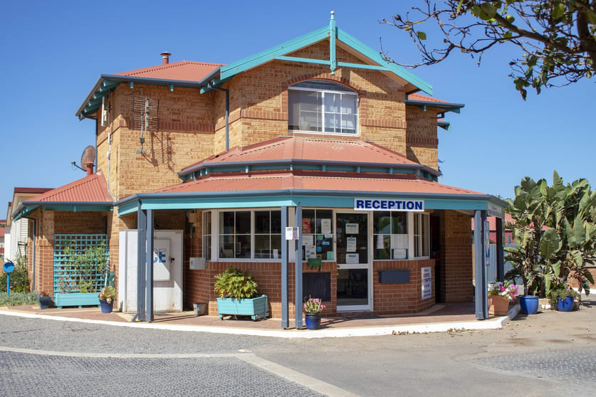 81 Church Street Dongara WA 6525 - Image 2