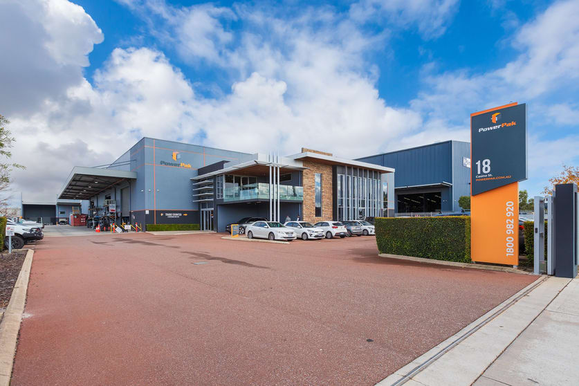 Click to view all images 18 Casino Street Welshpool WA 6106 - Image 1