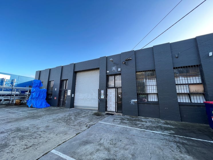 Click to view all images 1 Beaumaris Parade Highett VIC 3190 - Image 1